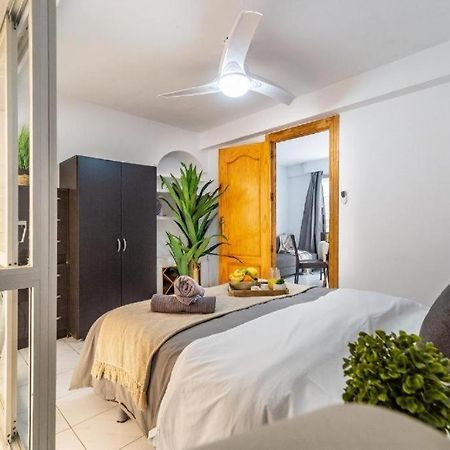 Boutique Living Fuengirola Apartment Exterior photo